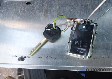 2018 Chevrolet Silverado 1500 1Lt из США, поврежденный, VIN 3GCPCREC4JG583067